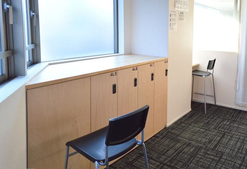 共用房间的床, Guest House Tokyo Azabu