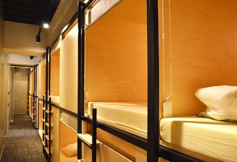 共用房间的床, Guest House Tokyo Azabu