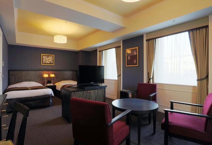 اتاق خانوادگی, Monterey Kyoto