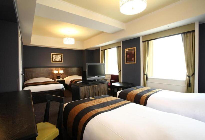 اتاق استاندارد چهار تخته, Monterey Kyoto