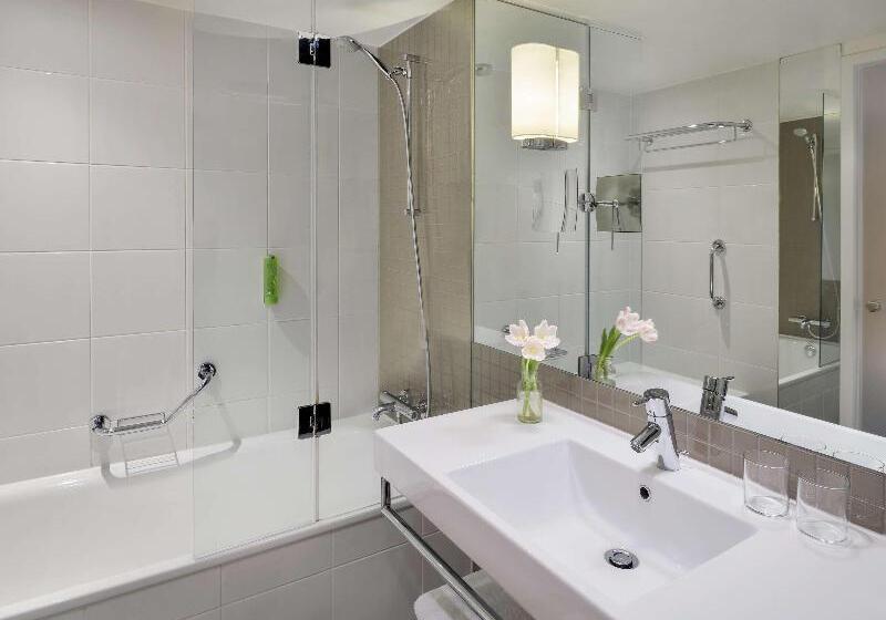 Номер Стандартный с Видом, Mövenpick Hotel Amsterdam City Centre