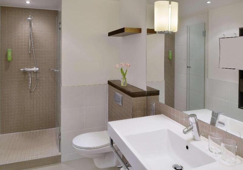 Классический Номер, Mövenpick Hotel Amsterdam City Centre