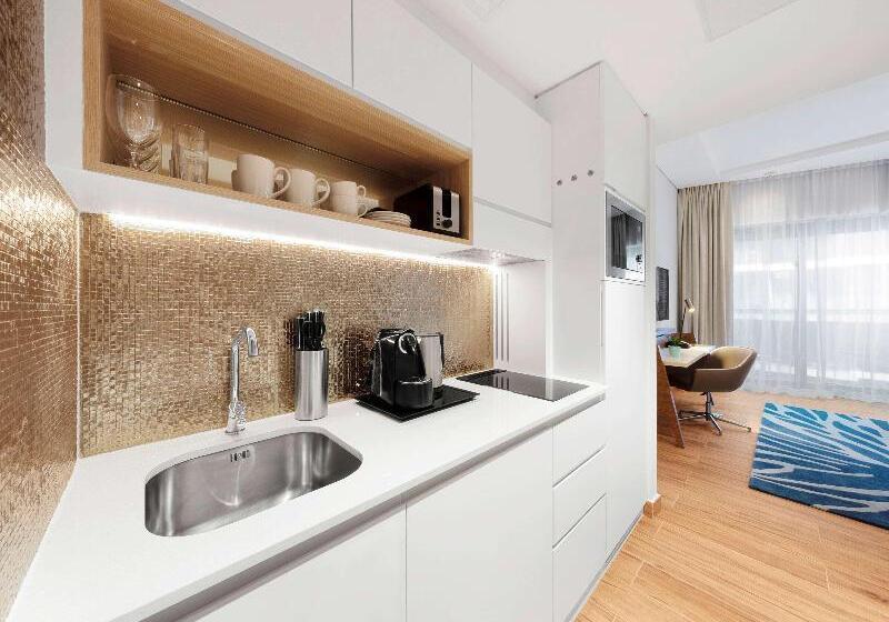 سوییت جونیور, Mövenpick Hotel Amsterdam City Centre