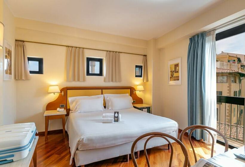 اتاق استاندارد با چشم‌انداز شهر, B&b Hotel Firenze Pitti Palace Al Ponte Vecchio