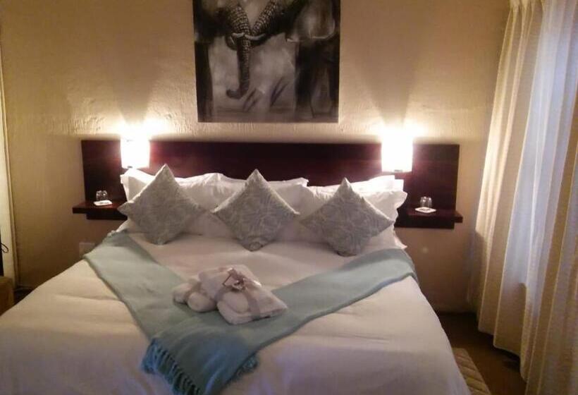 스탠다드 룸 킹사이즈 침대, Point B Guest House  Sustainable Solar Energy