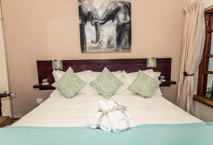 스탠다드 룸 킹사이즈 침대, Point B Guest House  Sustainable Solar Energy