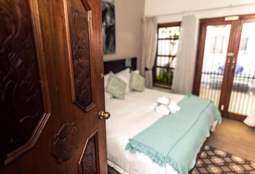 스탠다드 룸 킹사이즈 침대, Point B Guest House  Sustainable Solar Energy