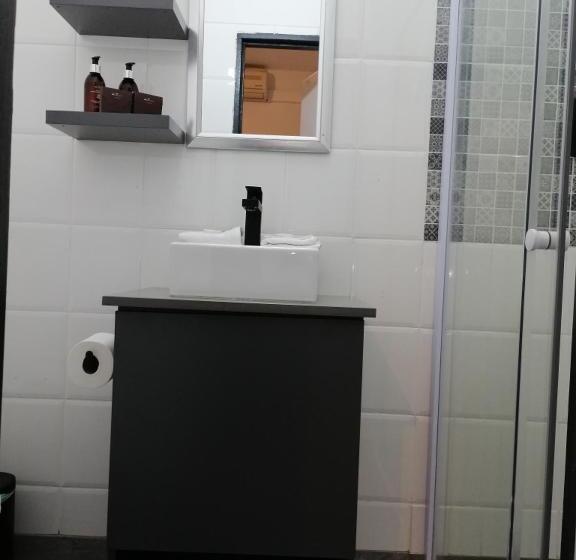 스탠다드 룸, Point B Guest House  Sustainable Solar Energy