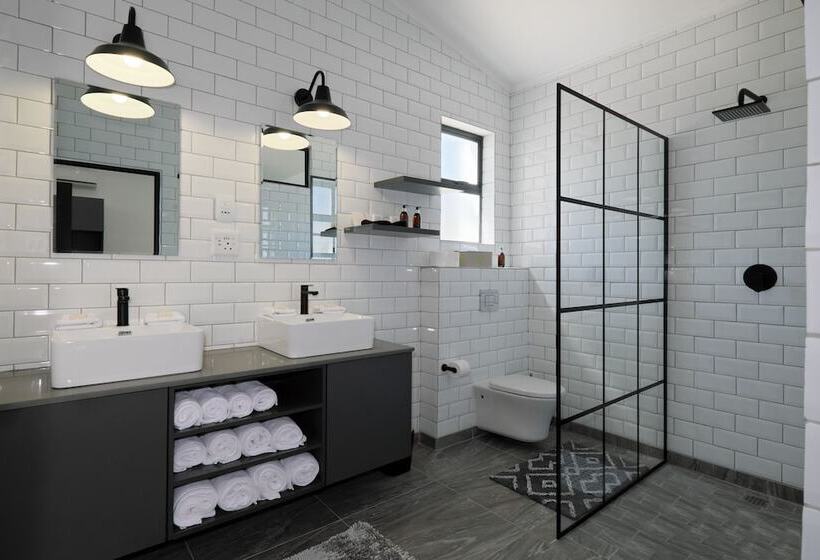 패밀리 스위트, Point B Guest House  Sustainable Solar Energy