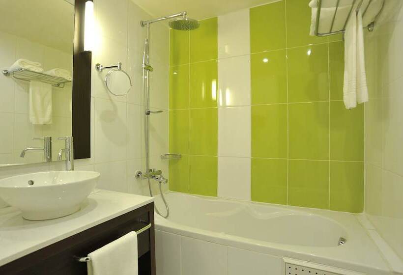 سوییت جونیور, Sopatel Silmande