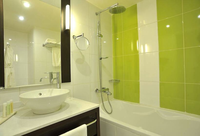 سوییت جونیور, Sopatel Silmande