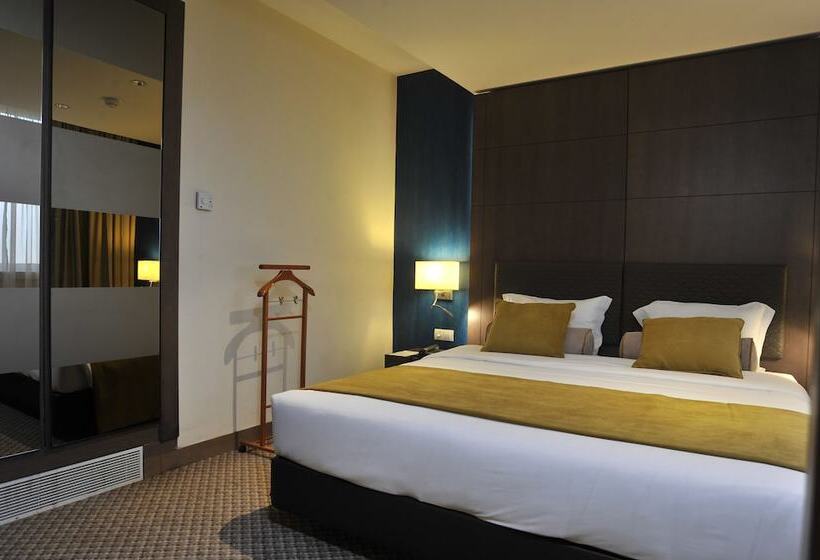 سوییت جونیور, Sopatel Silmande