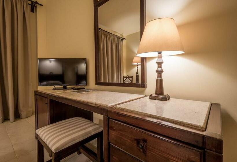 חדר סטנדרט נוף לבריכה, Sunny Days El Palacio Resort & Spa