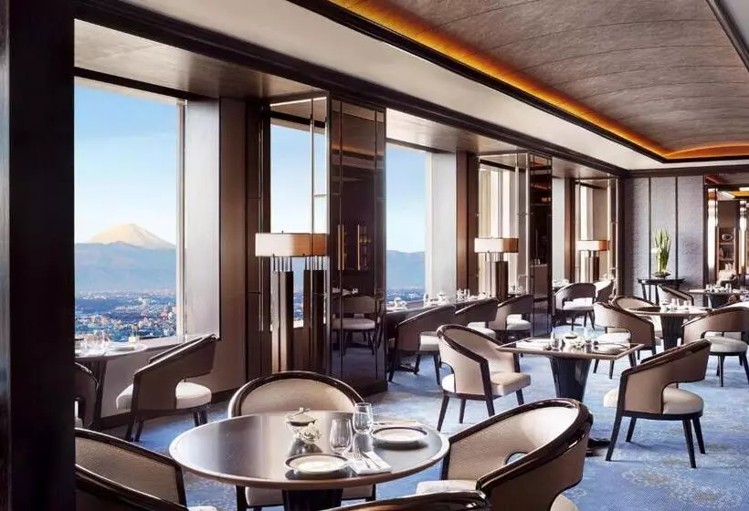 キングサイズベッドのクラブルーム, The Ritzcarlton, Tokyo