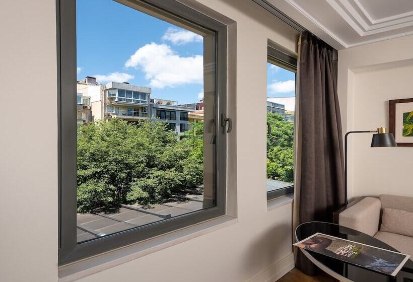 اتاق سوپریور, The Stay Boulevard Nisantasi