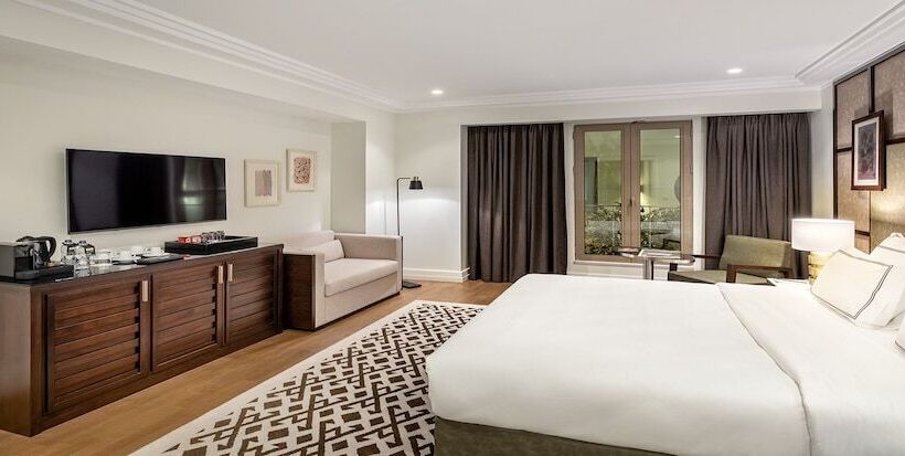 اتاق سوپریور با تخت بزرگ, The Stay Boulevard Nisantasi