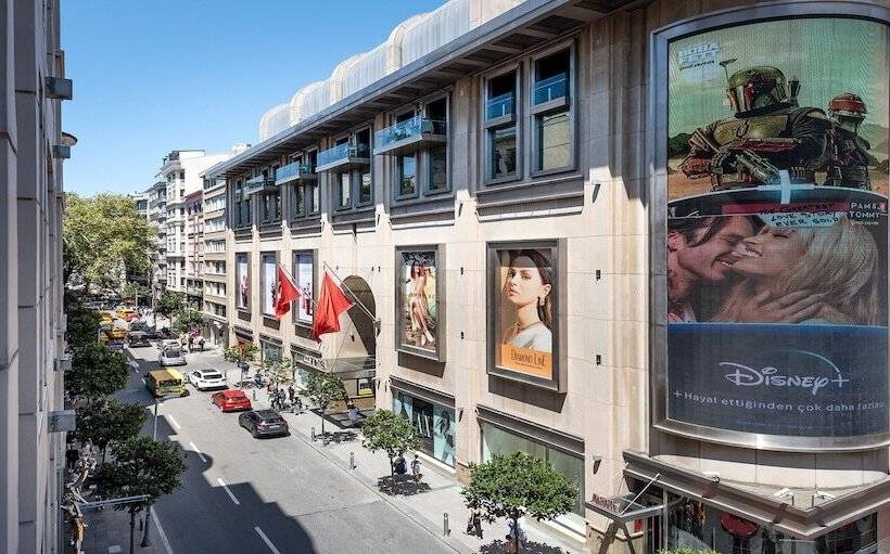 اتاق لوکس, The Stay Boulevard Nisantasi