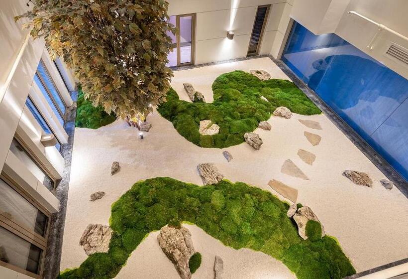 اتاق سوپریور با تخت بزرگ, The Stay Boulevard Nisantasi