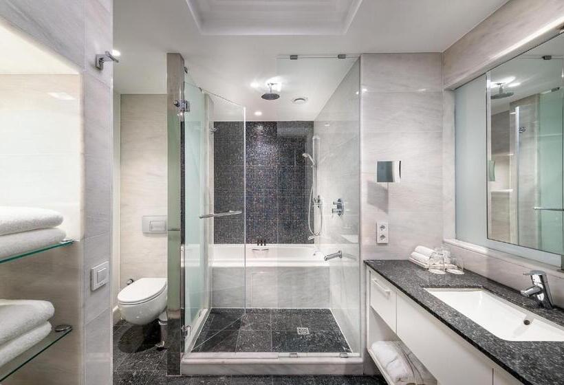 اتاق سوپریور با تخت بزرگ, The Stay Boulevard Nisantasi