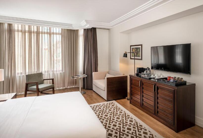 اتاق لوکس با تخت بزرگ, The Stay Boulevard Nisantasi