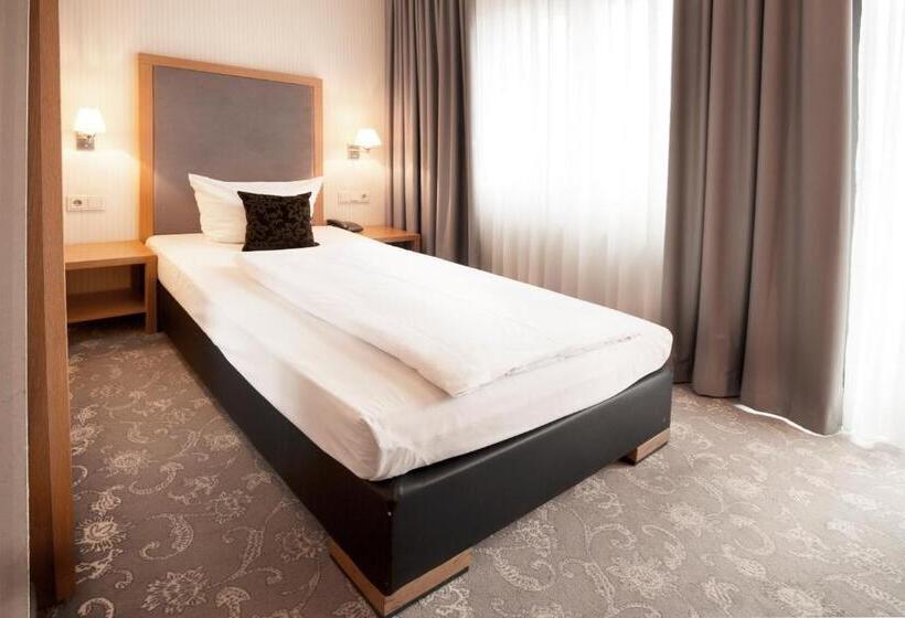 اتاق استاندارد یک نفره, Townhouse