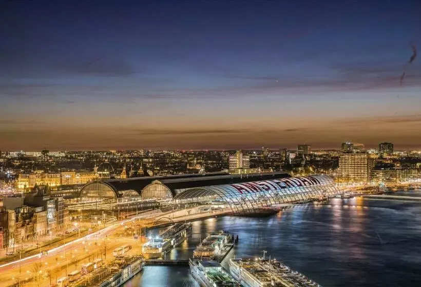 景色の見えるスーペリアルーム, Mövenpick Hotel Amsterdam City Centre