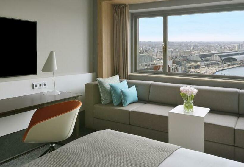 带观景的高级间, Mövenpick Hotel Amsterdam City Centre