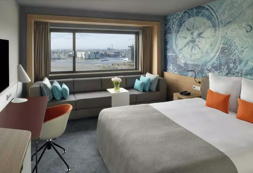 景色の見えるスーペリアルーム, Mövenpick Hotel Amsterdam City Centre