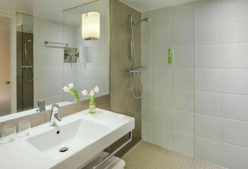 سوییت جونیور, Mövenpick Hotel Amsterdam City Centre