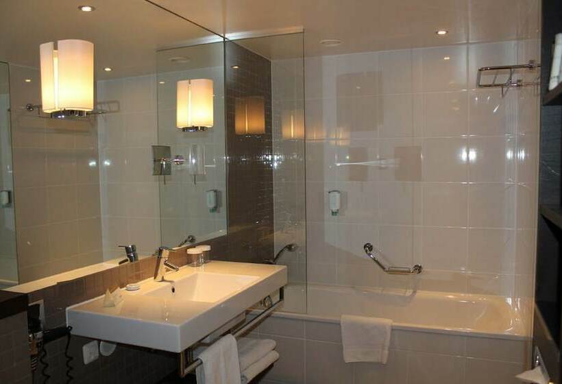 小型套房, Mövenpick Hotel Amsterdam City Centre