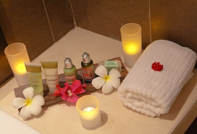 اتاق استاندارد با چشم‌انداز استخر, Ocean Villas