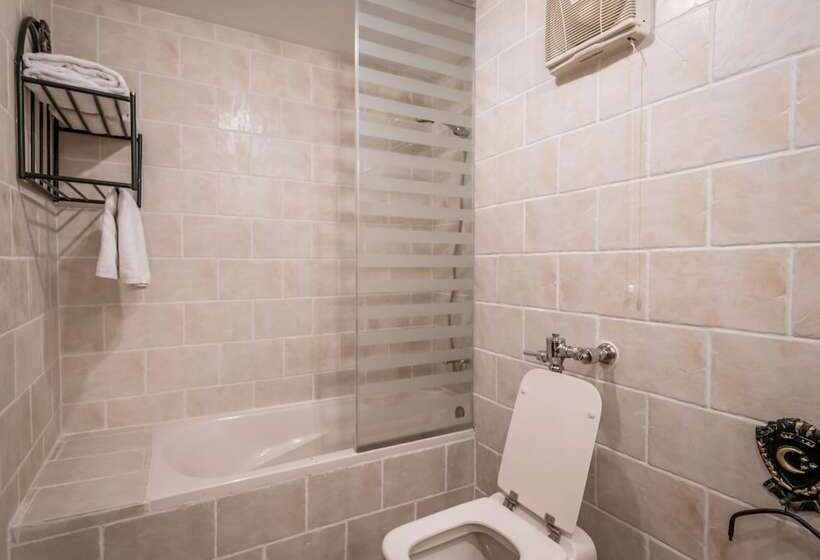 סוויטת ג'וניור נוף לים, Sunny Days El Palacio Resort & Spa