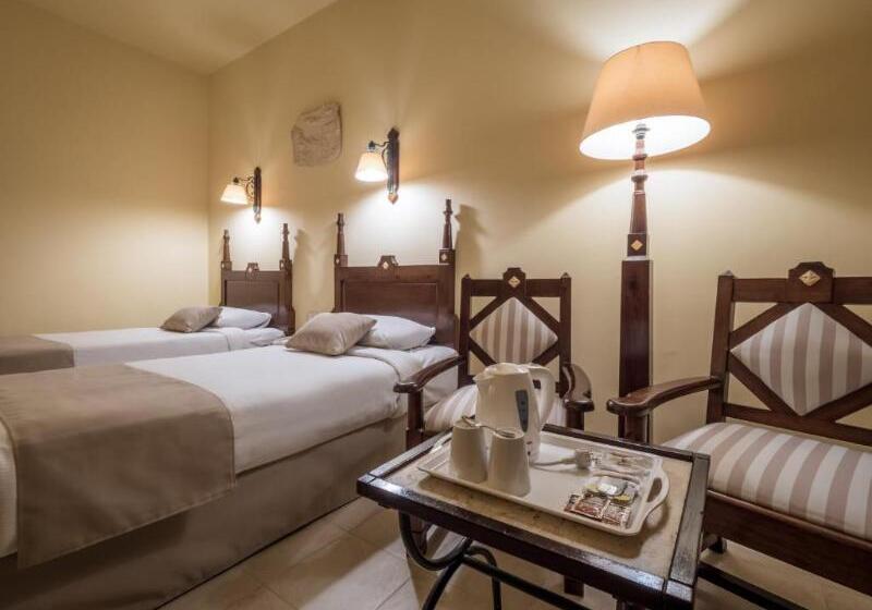 חדר דלוקס לשלושה עם נו לים, Sunny Days El Palacio Resort & Spa