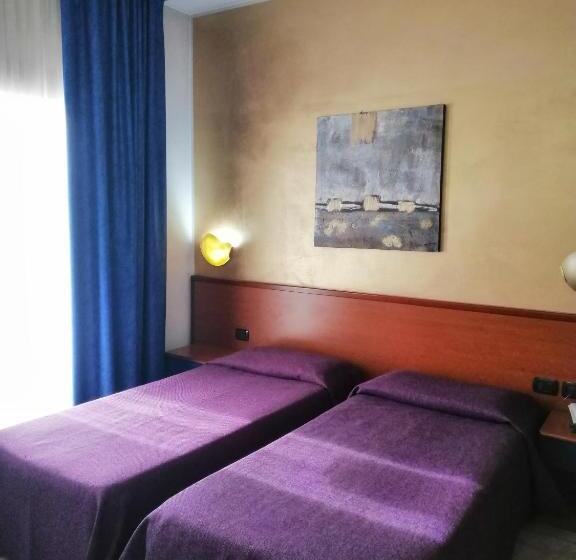 Номер Стандарт, Ahr Hotel Antille
