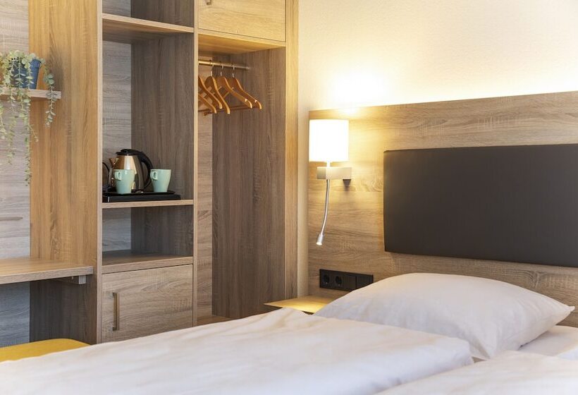 Номер Комфорт, Achat Hotel Lohr Am Main