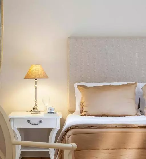 スイート, Aegean Suites, Santikos Collection