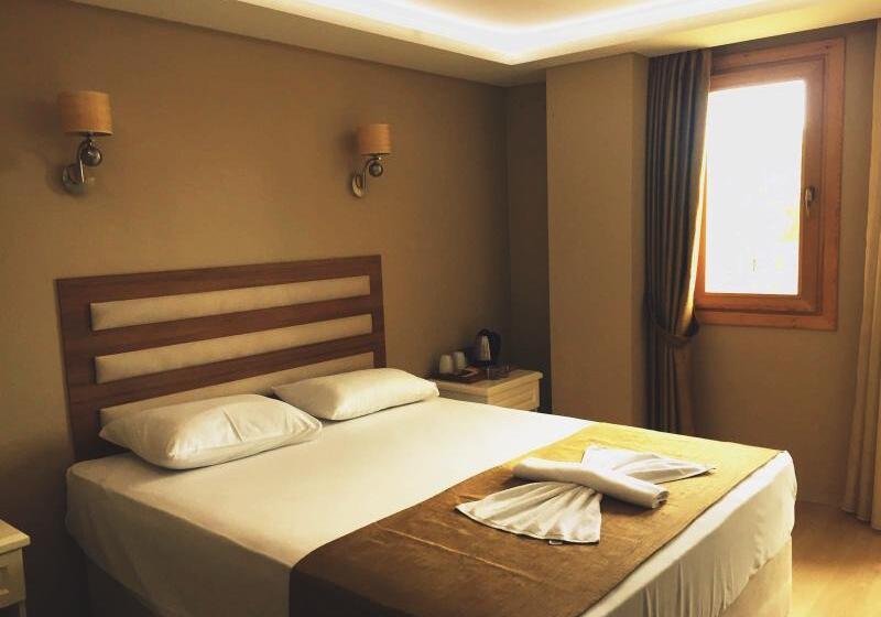 주니어 스위트, Aegean Suites, Santikos Collection