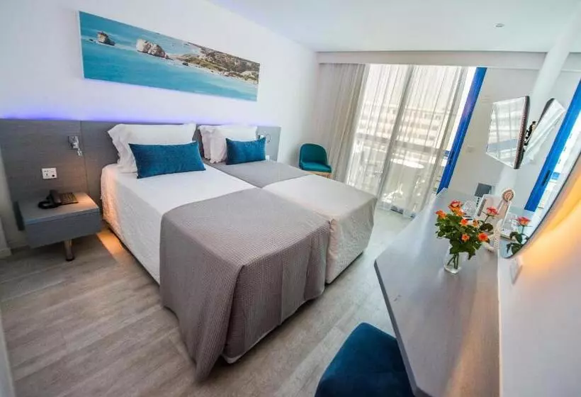 اتاق سوپریور با چشم‌انداز جانبی دریا, Anonymous Beach Hotel   Adults Only