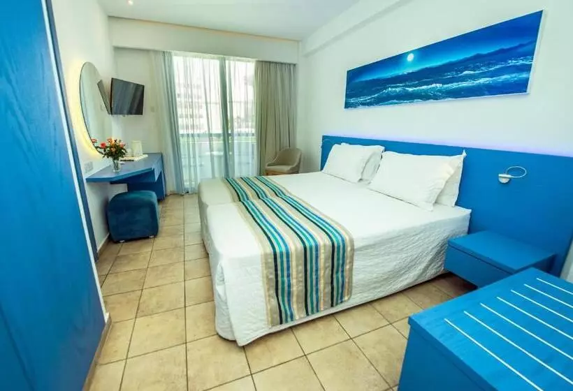 آپارتمان سوپریور 2 خوابه, Anonymous Beach Hotel   Adults Only
