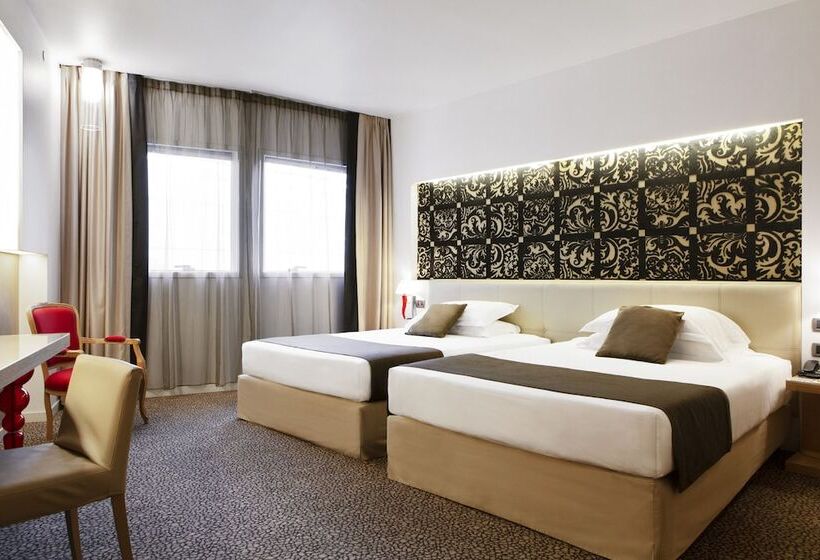 Четырехместный Номер Superior, Antony Palace Hotel   Venice Airport