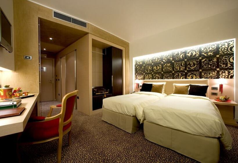 Трехместный Президентский, Antony Palace Hotel   Venice Airport