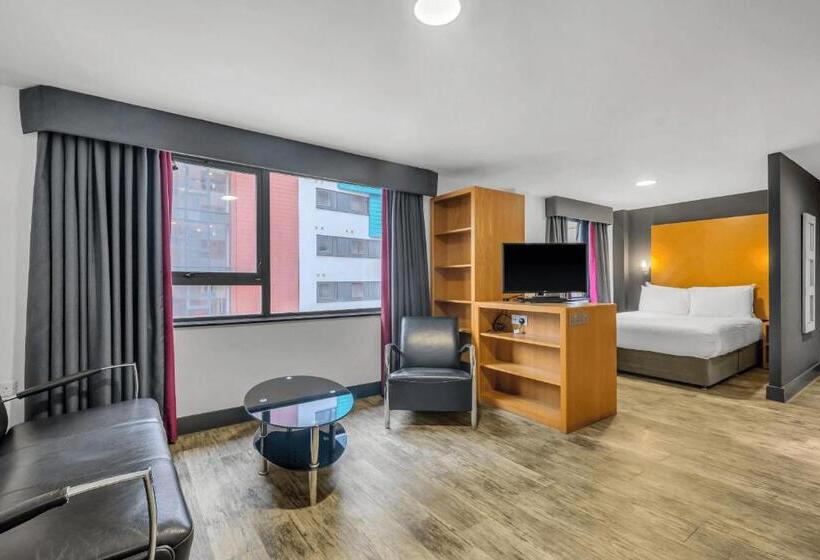 Номер Superior, Roomzzz Leeds City West