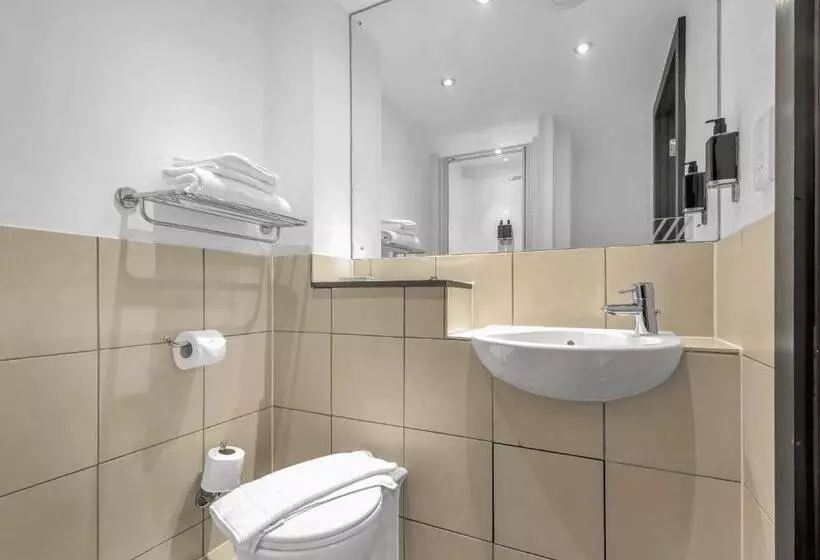 スーペリアールーム, Roomzzz Leeds City West