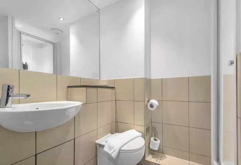 スーペリアールーム, Roomzzz Leeds City West