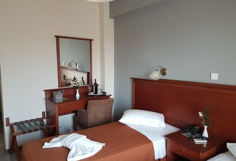 标准三人间, Apollo