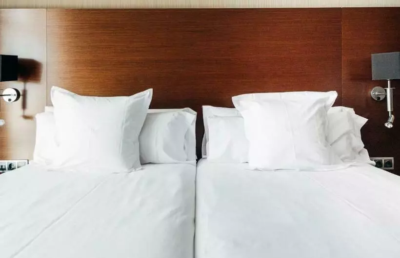 スタンダードトリプルルーム, Azz Valencia Congress Hotel & Spa