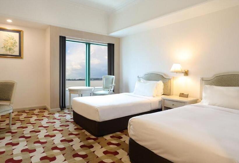 Номер Deluxe Вид на Море, Berjaya Waterfront