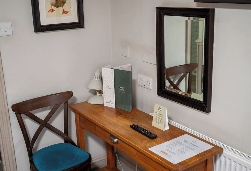 غرفة قياسية, Cedars Inn By Greene King Inns