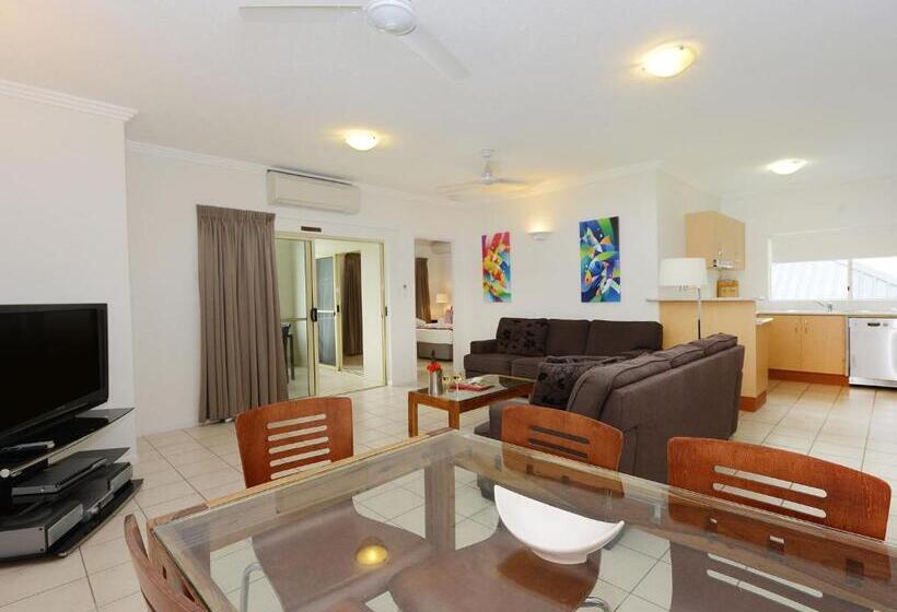 Апартаменты 3 Спальни, Central Plaza Port Douglas