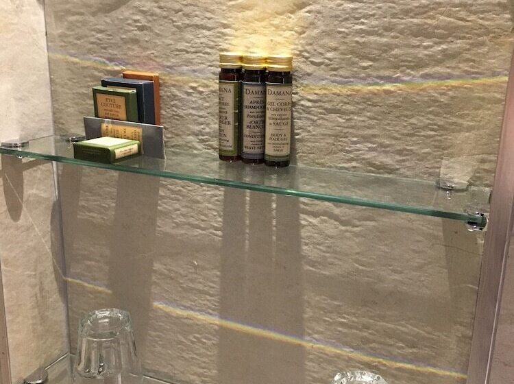 豪华房间, Grey Street